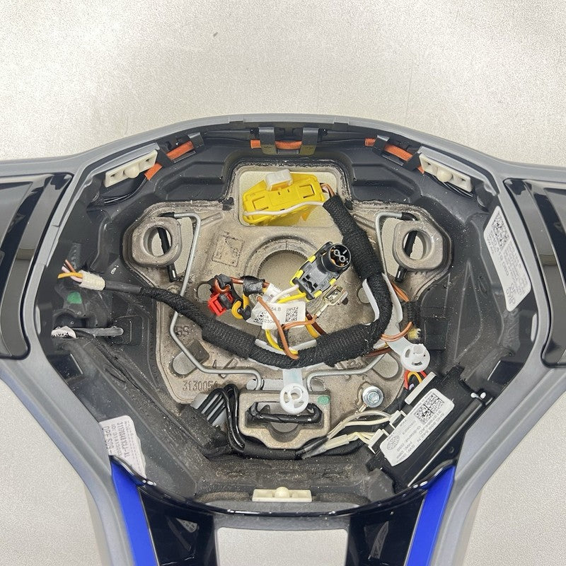5H0-124-B / 5H0 124 B / 5H0124B 22-25 VOLKSWAGEN GOLF R DRIVER STEERING WHEEL LEATHER WITH BLUE STITCHING OEM