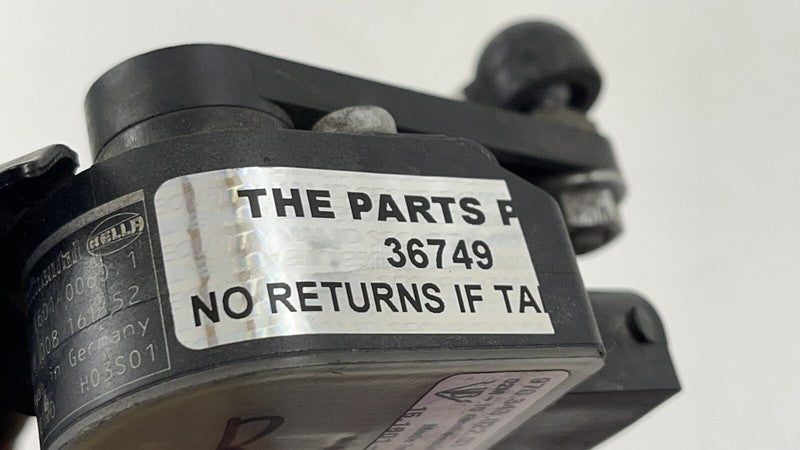 6PM.008.161.52 / 6PM 008 161 52 / 6PM00816152 10-16 PORSCHE PANAMERA RIGHT FRONT HEADLIGHT SUSPENSION HEIGHT LEVEL SENSO