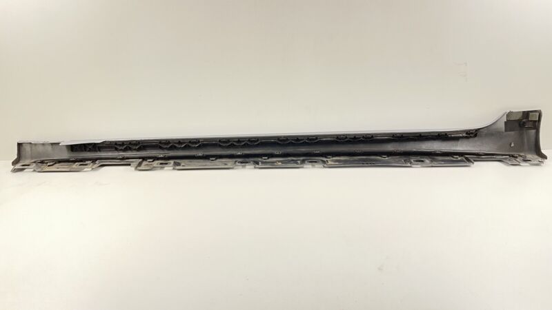 8W8.853.860.A / 8W8 853 860 A / 8W8853860A 18-23 AUDI A5 S5 PASSENGER RIGHT SIDE SKIRT ROCKER PANEL TRIM 8W8853860A OEM
