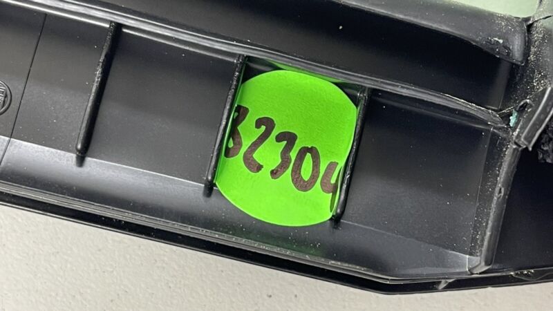 61284FL010 22-23 SUBARU WRX DRIVER LEFT FRONT DOOR CORNER VENT GLASS WINDOW OEM