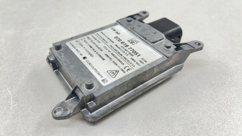 970 618 77051 / 97061877051 14-16 PORSCHE PANAMERA BLIND SPOT DETECTION SENSOR RADAR MONITOR 97061877051 OEM