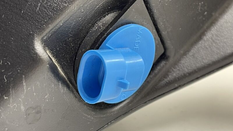 1090850-00-G / 1090850 00 G / 109085000G 17-23 TESLA MODEL 3 WINDSHIELD WASHER RESERVOIR BOTTLE TANK 1096062-00-G OEM