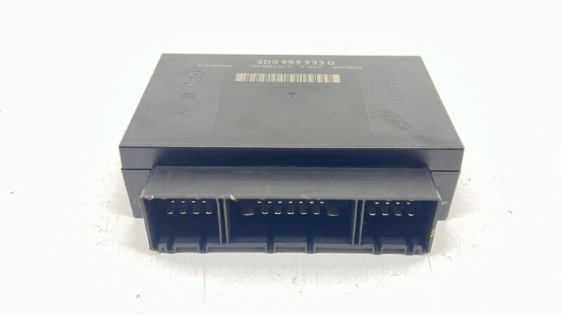 3D0 959 933 Q / 3D0959933Q 13-18 BENTLEY FLYING SPUR CENTRAL COMFORT COMPUTER MODULE 3D0 959 933 Q OEM