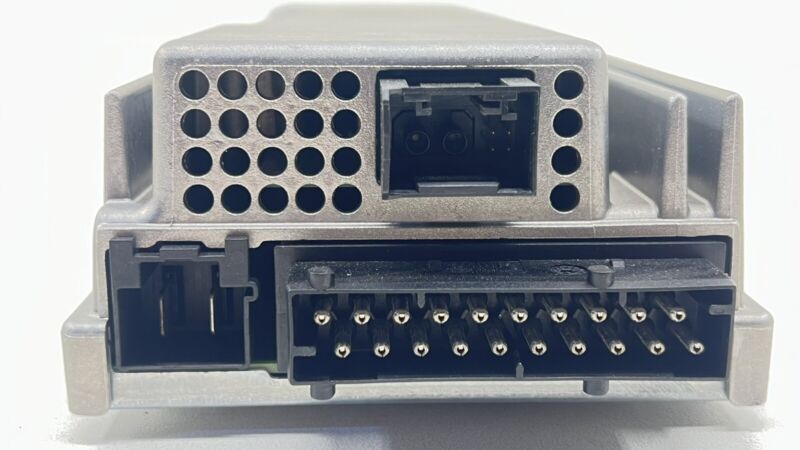 7 843 191 / 7843191 06-10 BMW M6 E63 E64 TOP-HIFI AMPLIFIER AMP RADIO AUDIO MODULE 7843191 OEM