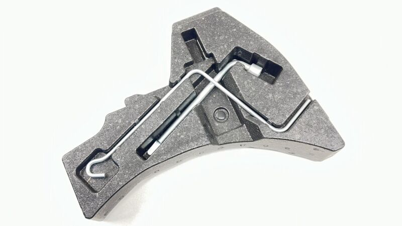 95086CA070 17-20 SUBARU BRZ REAR SPARE TIRE WITH SCISSOR JACK TOOL HOLDER FOAM KIT OEM
