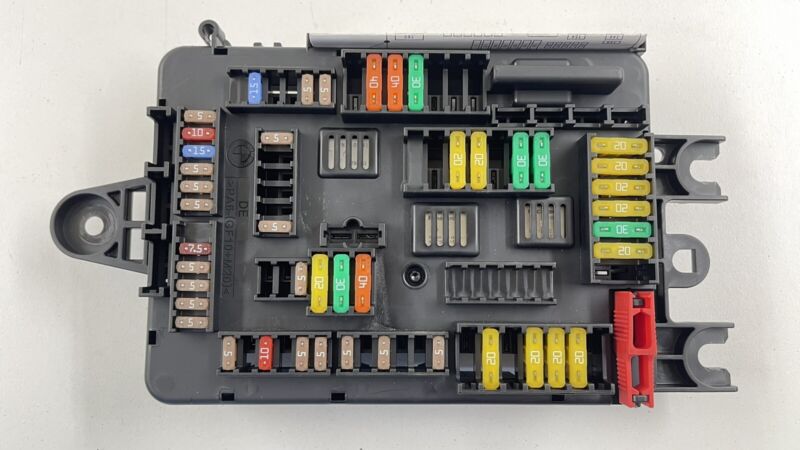 29112017 15-21 BMW M2 M3 M4 POWER DISTRIBUTION FUSE RELAY JUNCTION BOX 61149389070 OEM