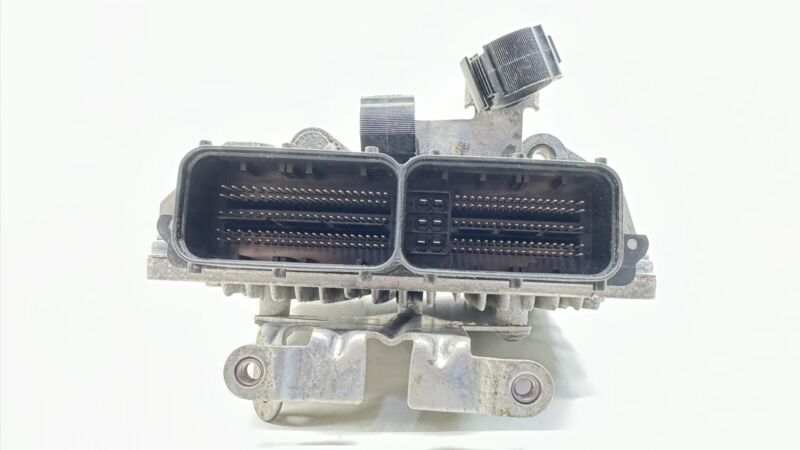 1779000300 / A1779000300 / A 177 900 03 00 0300 15-21 MERCEDES C63S AMG W205 MOTOR ENGINE CONTROL MODULE ECU 1779000300
