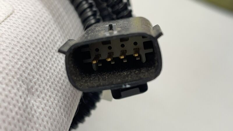 1005258-00-D / 1005258 00 D / 100525800D 12-21 TESLA MODEL S RIGHT FRONT SEAT AIRBAG AIR BAG SRS 1005258-00-D OEM