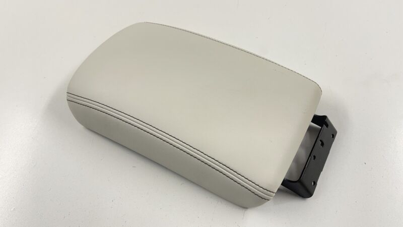 16-24 INFINITI Q50 Q60 CENTER CONSOLE ARMREST ARM REST COVER LID OEM