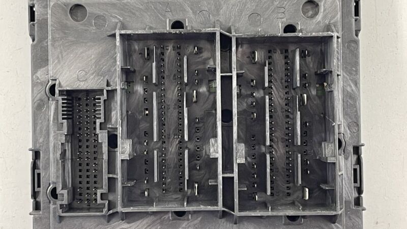 8W0 907 063 BG / 8W0907063BG 17-21 AUDI A4 S4 A5 S5 ONBOARD BODY CONTROL MODULE BCM 8W0 907 063 CG OEM