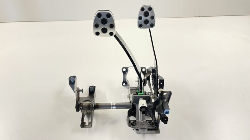 22-23 SUBARU BRZ MANUAL TRANSMISSION CLUTCH BRAKE PEDAL ASSEMBLY OEM
