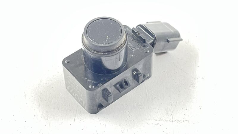 89341-48040 / 89341 48040 / 8934148040 16-19 LEXUS RX350 FRONT BUMPER OUTER PDC PARKING SENSOR 89341-48040 OEM