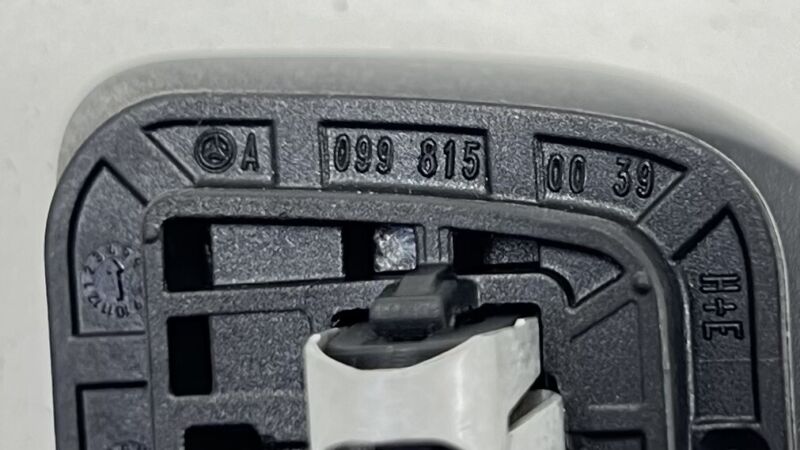 A 099 815 00 39 0039 / A0998150039 / 0998150039 15-21 MERCEDES-BENZ C63S W205 INTERIOR HEADLINER ROOF GRAB HANDLE SET BL