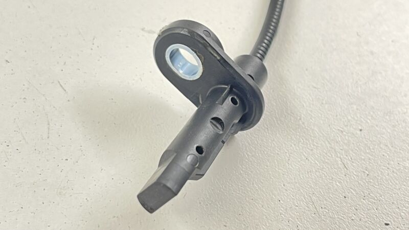 27540VC010 2022 SUBARU WRX DRIVER LEFT FRONT ABS WHEEL SPEED SENSOR 27540VC010 OEM