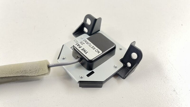 86277CC000 2022 TOYOTA GR86 BRZ GPS NAVIGATION RADIO AUDIO ANTENNA MODULE 86277CC000 OEM