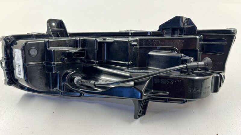 JR3B-13200-AF / JR3B 13200 AF / JR3B13200AF 18-23 FORD MUSTANG GT RIGHT FRONT DAY TIME RUNNING LIGHT FOGLIGHT LAMP OEM