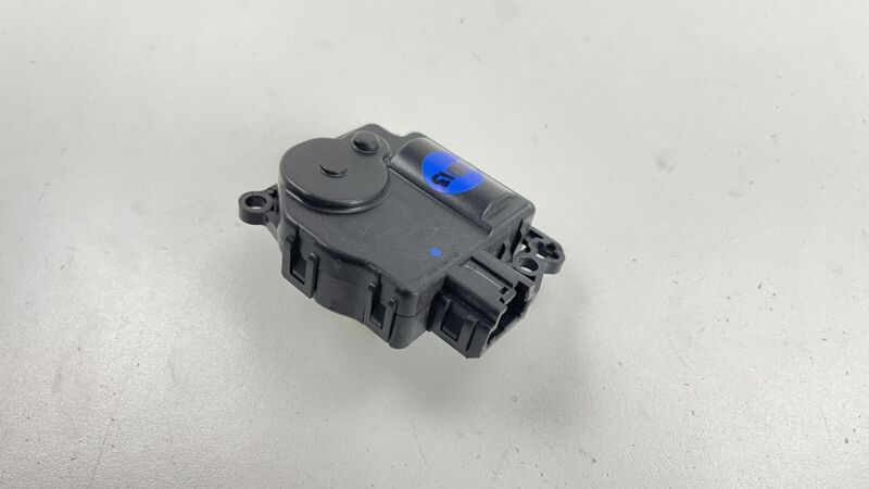 545250008 14-23 MASERATI GHIBLI HVAC BOX HEATER AC FLAP MOTOR AIR MIX ACTUATOR OEM