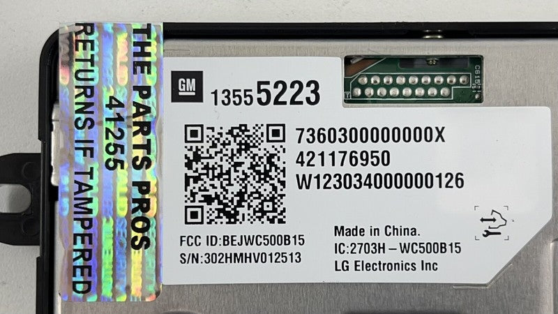 13555223 / 1355 5223 22-24 CADILLAC CT5 V BLACKWING CENTER CONSOLE WIRELESS CHARGE PHONE CHARGING OEM