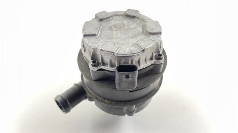 0 392 024 053 / 0392024053 14-23 MASERATI GHIBLI QUATTROPORTE LEVANTE SECONDARY COOLANT WATER PUMP OEM