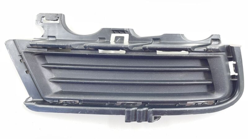 5GM.853.212 / 5GM 853 212 / 5GM853212 15-17 VOLKSWAGEN GOLF RIGHT FRONT BUMPER GRILLE GRILL TRIM 5GM 853 212 OEM