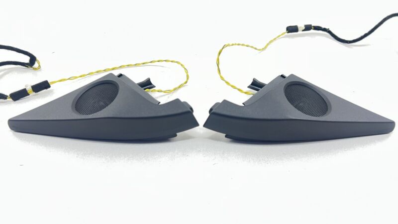7143998 06-10 BMW M6 E63 E64 LEFT AND RIGHT DOOR PANEL CORNER TWEETER SPEAKER PAIR OEM