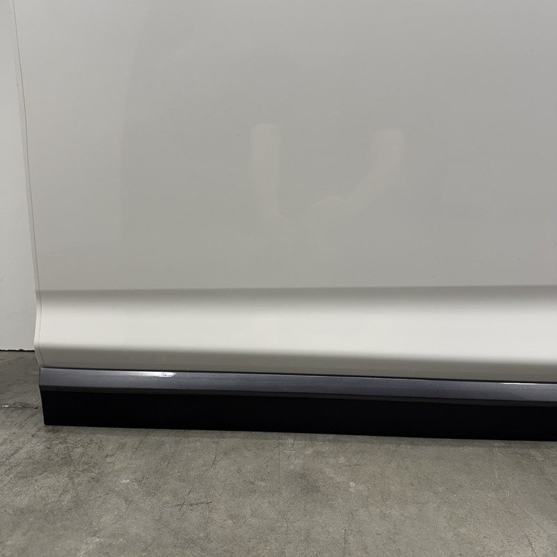 24-25 SUBARU CROSSTREK PASSENGER RIGHT FRONT DOOR SHELL COMPLETE WHITE OEM