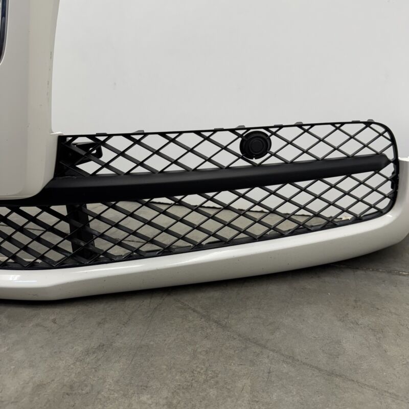 4W0.807.221 / 4W0 807 221 / 4W0807221 13-18 BENTLEY FLYING SPUR FRONT BUMPER COVER COMPLETE WITH GRILLS & SENSORS OEM