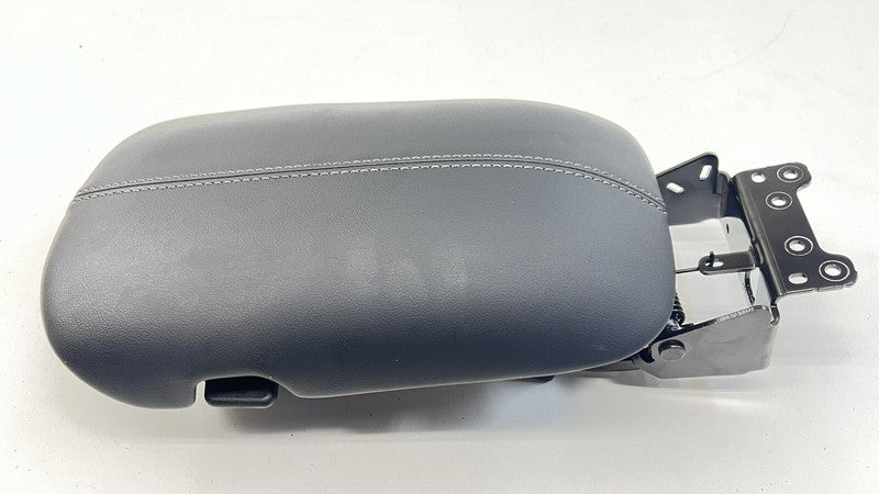 2024 FORD MUSTANG GT CENTER CONSOLE ARMREST ARM REST COVER LID OEM