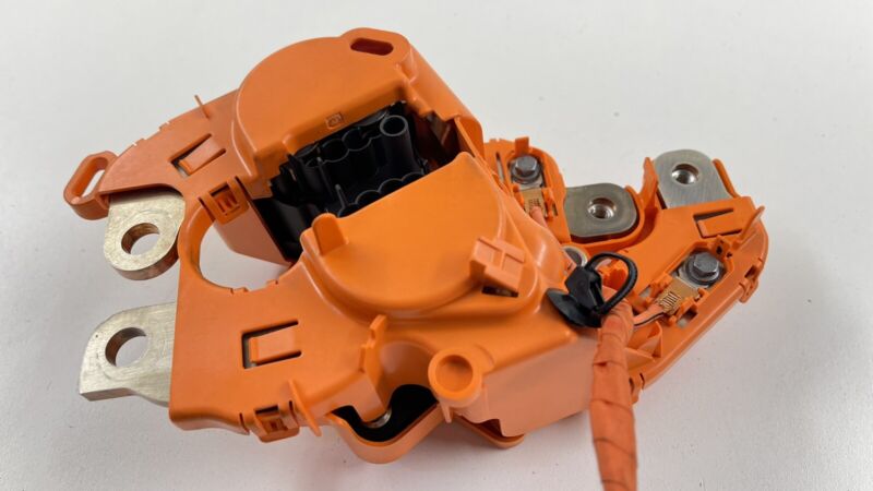 1092739-00-E / 1092739 00 E / 109273900E 20-23 TESLA MODEL Y BATTERY FC CONTRACTOR AC FILTER INPUT HARNESS 147042600A OE