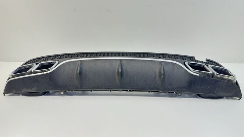 A2058856438 15-18 MERCEDES-BENZ C63S C63 AMG W205 REAR BUMPER DIFFUSER WITH EXHAUST TIPS OEM