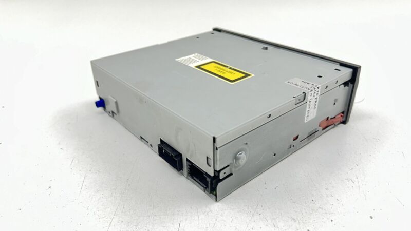 997.642.135.04 / 997 642 135 04 / 99764213504 05-12 PORSCHE 911 997 NAVIGATION NAVI DVD MAP DRIVE PLAYER 997.642.135.04