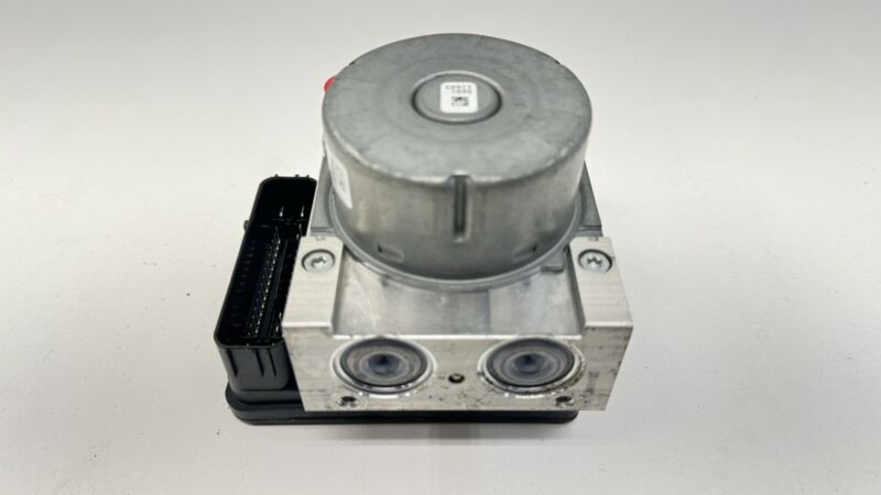 KR3C-2B373-AB / KR3C 2B373 AB / KR3C2B373AB 18-23 FORD MUSTANG GT BULLITT ABS ANTI BRAKE LOCK PUMP MODULE KR3C-2C219-AB