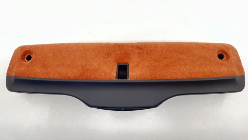 987.645.564.01 / 987 645 564 01 / 98764556401 05-12 PORSCHE BOXSTER 987 REAR SUBWOOFER BASSBOX SPEAKER BOSE TERRACOTTA O