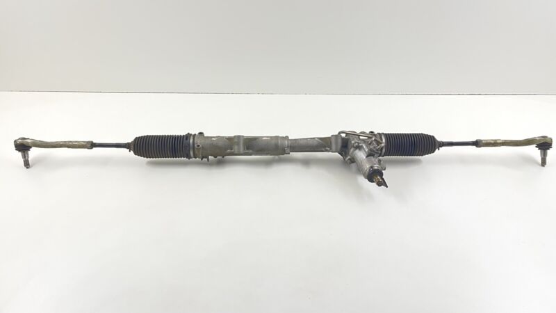 20411011017 / A20411011017 / A 204 1 101 1 017 08-14 MERCEDES BENZ W204 C CLASS POWER STEERING GEAR BOX RACK AND PINION