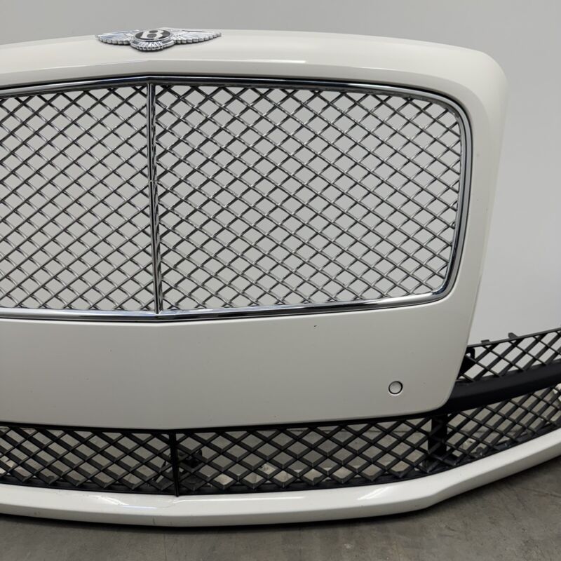 4W0.807.221 / 4W0 807 221 / 4W0807221 13-18 BENTLEY FLYING SPUR FRONT BUMPER COVER COMPLETE WITH GRILLS & SENSORS OEM