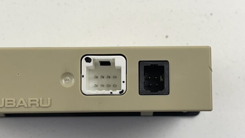 86257VC000 / 86257 VC000 22-23 SUBARU WRX AUXILIARY AUX USB JACK INPUT PORT 86257VC000 OEM