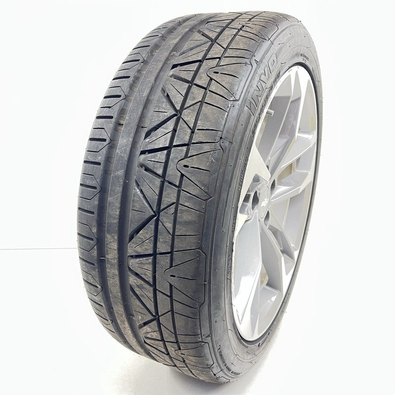 23267380 2017 CAMARO SS 50TH ANNIVERSARY FRONT WHEEL RIM W/ TIRE 20x8.5 +25 OFFSET OEM