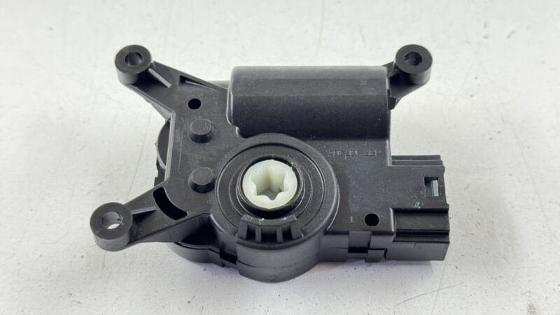 MR113800-4211 / MR113800 4211 / MR1138004211 14-23 MASERATI GHIBLI HVAC BOX HEATER AC FLAP MOTOR AIR MIX ACTUATOR OEM