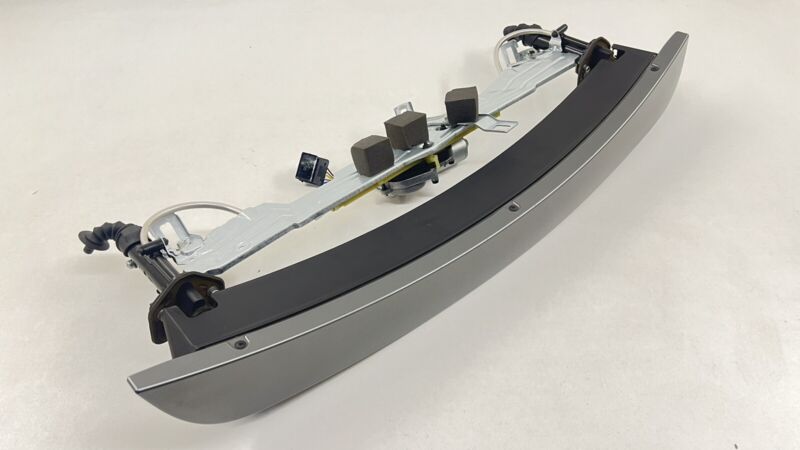 987.504.109.00 / 987 504 109 00 / 98750410900 05-12 PORSCHE BOXSTER CAYMAN 987 REAR POWER LIFT SPOILER WING MECHANISM OE