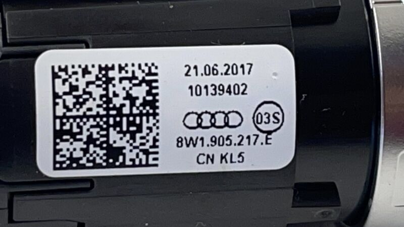 8W1 905 217 E / 8W1905217E 17-22 AUDI A4 S4 A5 S5 ENGINE START STOP BUTTON CONTROL SWITCH 8W1 905 217 E OEM