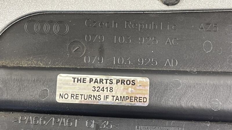 079 103 925 AD / 079103925AD 15-18 AUDI A8 QUATTRO 4.0L V8 TFSI MOTOR ENGINE COVER APPEARANCE TRIM OEM