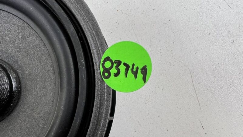 2622469 20-23 TOYOTA SUPRA LEFT OR RIGHT FRONT DOOR SPEAKER HARMAN KARDON 2622469 OEM