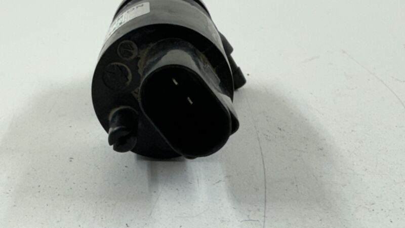 05152076AC 07-11 DODGE RAM WINDSHIELD WASHER BOTTLE RESERVOIR TANK PUMP 05152076AC OEM