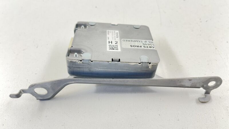 86572-33280 / 86572 33280 / 8657233280 19-22 LEXUS ES300H VEHICLE APPROACHING SPEAKER CONTROL MODULE 86572-33280 OEM