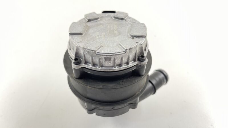 0 392 024 053 / 0392024053 14-23 MASERATI GHIBLI QUATTROPORTE LEVANTE SECONDARY COOLANT WATER PUMP OEM