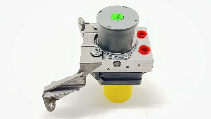 84819601 2021 CHEVROLET CAMARO ZL1 ANTI BRAKE LOCK PUMP MODULE ABS PUMP 84819601 OEM