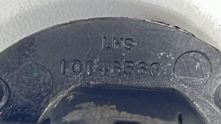 1S0.919.275.A / 1S0 919 275 A / 1S0919275A 13-18 BENTLEY FLYING SPUR LEFT FRONT OUTER PARKING PARK SENSOR WITH BRACKET O