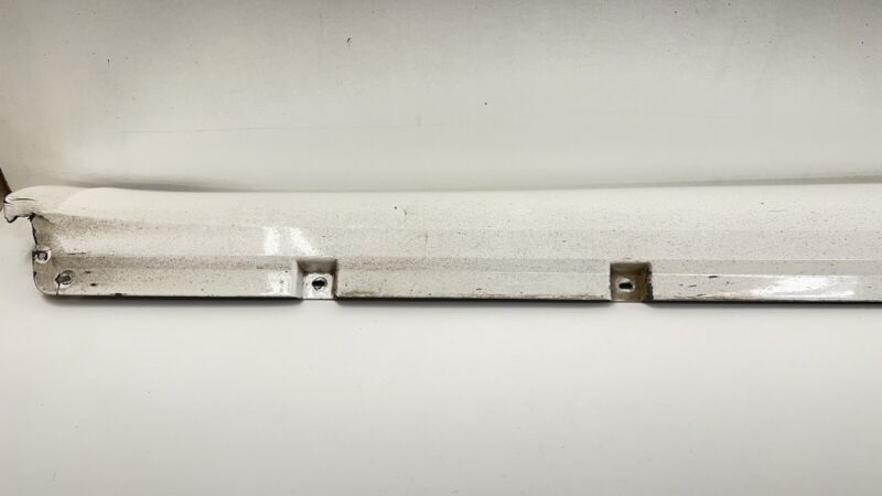 4W0.853.199 / 4W0 853 199 / 4W0853199 13-18 BENTLEY FLYING SPUR DRIVER LEFT SIDE SKIRT ROCKER PANEL COVER TRIM OEM