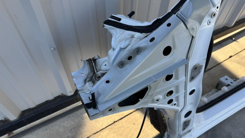 Does Not Apply 24-25 SUBARU CROSSTREK LEFT SIDE FRAME CUT A PILLAR B PILLAR DOOR SECTION OEM
