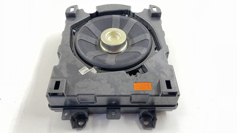 2622492 20-23 TOYOTA SUPRA LEFT OR RIGHT REAR SPEAKER SUBWOOFER SUB WOOFER 2622492 OEM